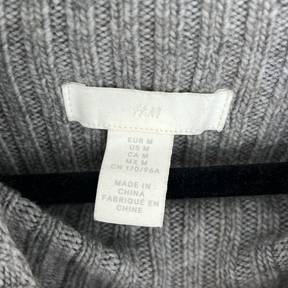 Gray Ribbed Sweater - Picture 2 of 3